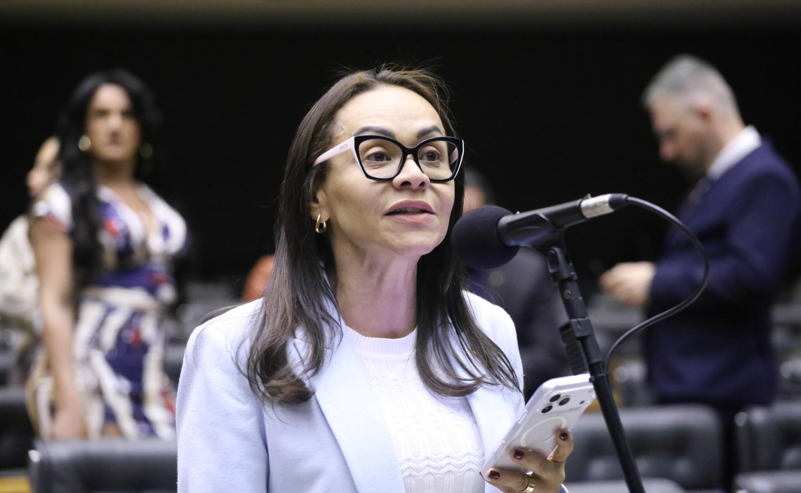 “O Brasil precisa de justiça, não de anistia camuflada”, afirma Ivoneide Caetano sobre PL da Dosimetria