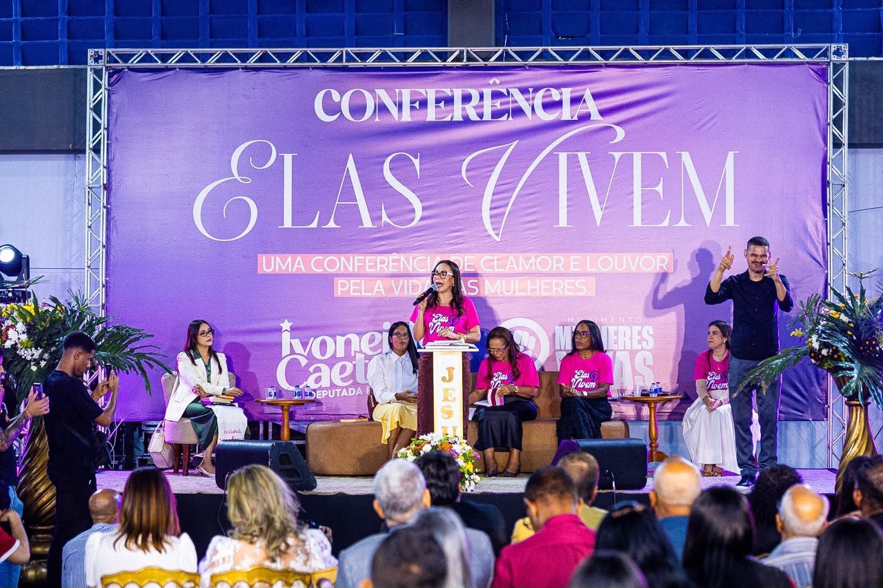 Ivoneide reúne centenas de mulheres evangélicas contra o feminicídio em Camaçari